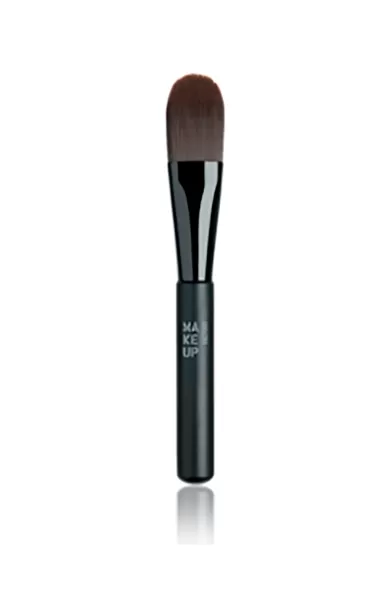 Makeup Factory Foundation Brush