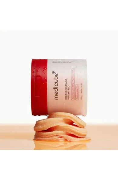 MEDICUBE Red Succinic Peeling Pad