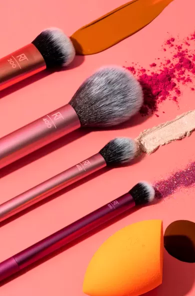 Real Techniques Eyeryday Essentials Brush Kit X4 + Sponge